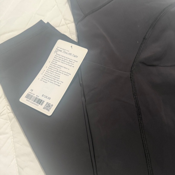 Lululemon Power Thru HR Tight 25 “ - Picture 4 of 5